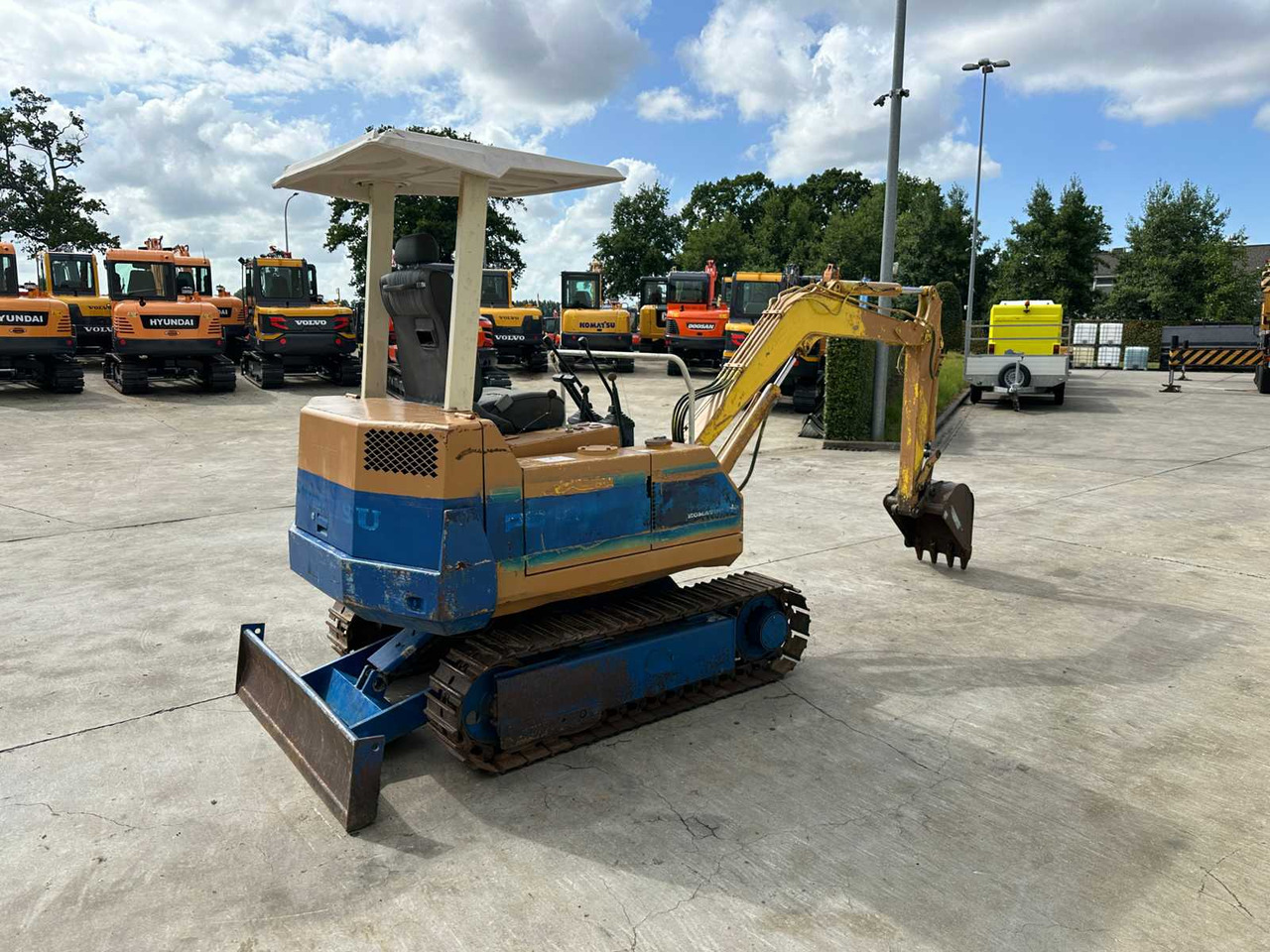 KOMATSU PC10-6 - Rupsgraafmachine: afbeelding 4 KOMATSU PC10-6 - Rupsgraafmachine: afbeelding 4