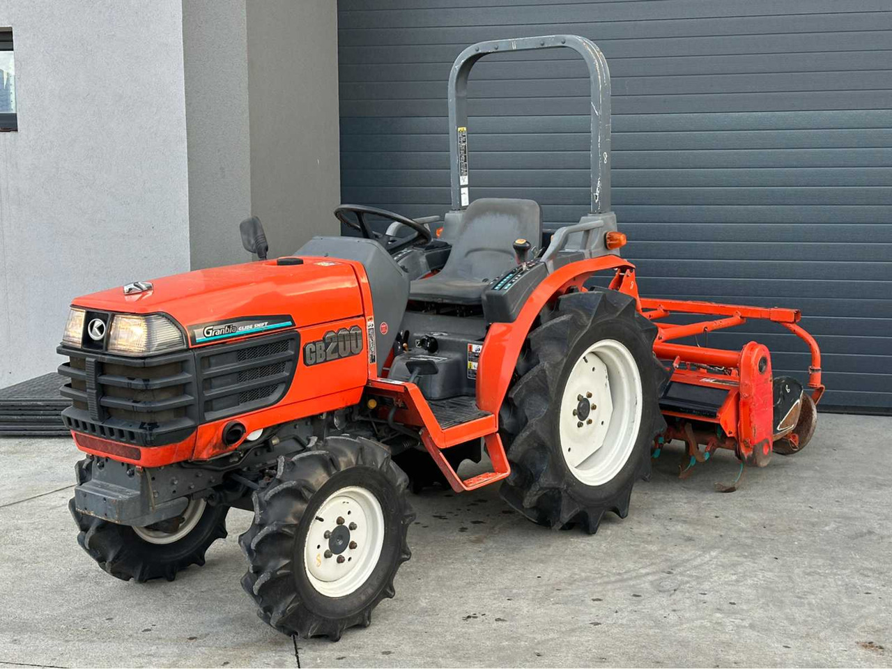 KUBOTA - GB200 - 4-WHEEL DRIVE TRACTOR - Tractor: afbeelding 1 KUBOTA - GB200 - 4-WHEEL DRIVE TRACTOR - Tractor: afbeelding 1
