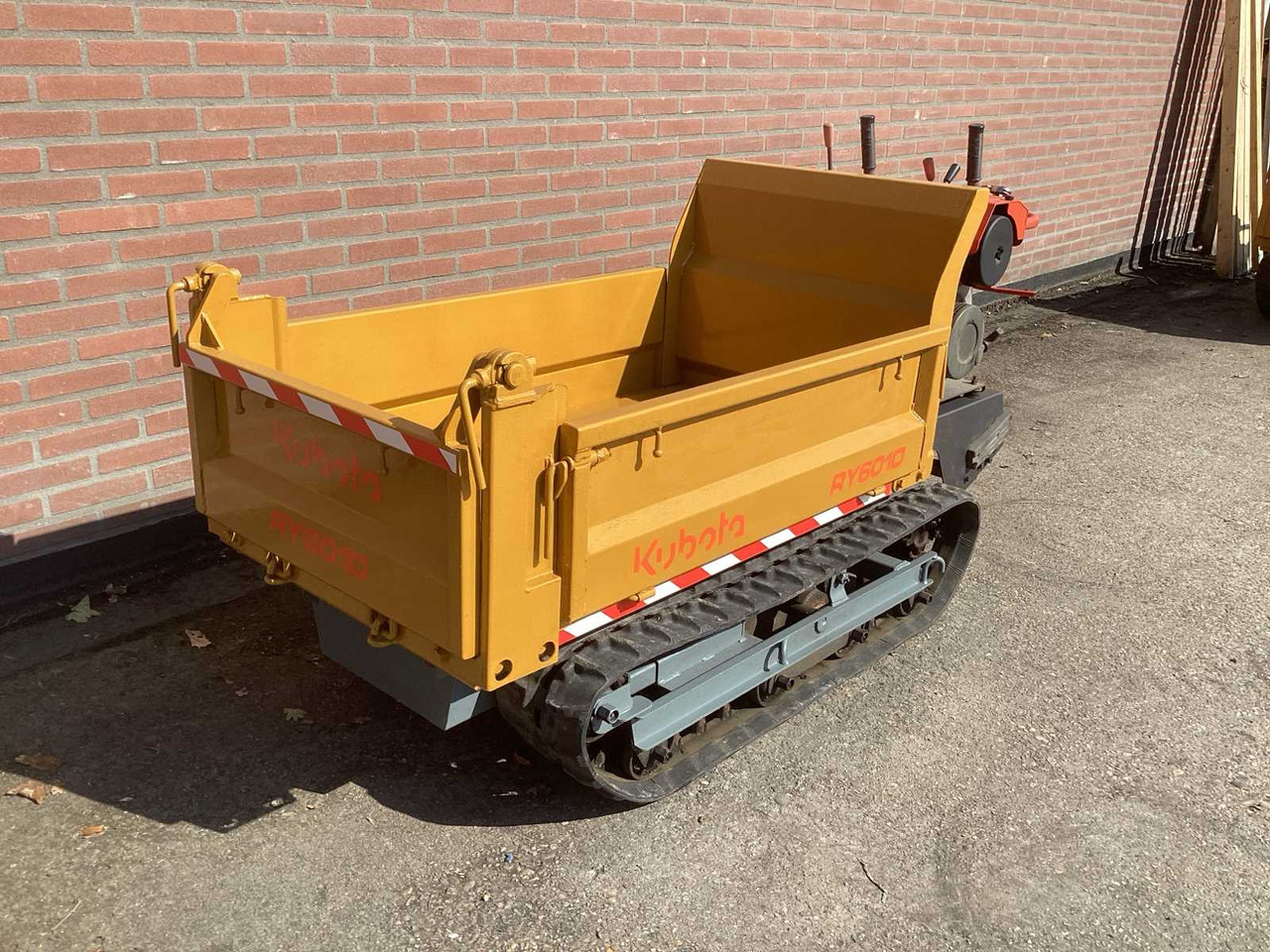 KUBOTA RY601D-3 - Kiepwagen: afbeelding 5 KUBOTA RY601D-3 - Kiepwagen: afbeelding 5