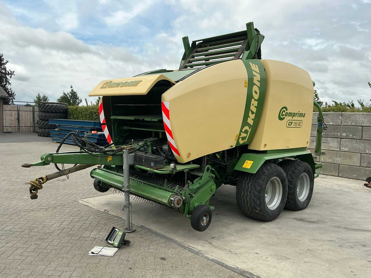 Krone Comprima CF 155 XC - Ronde balenpers, Wikkelaar: afbeelding 1 Krone Comprima CF 155 XC - Ronde balenpers, Wikkelaar: afbeelding 1