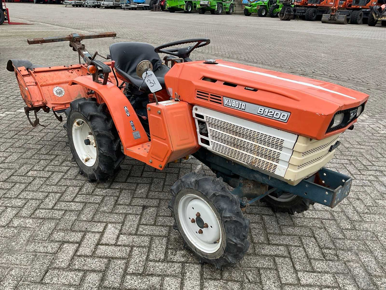 Kubota B1200 - Mini tractor: afbeelding 4 Kubota B1200 - Mini tractor: afbeelding 4