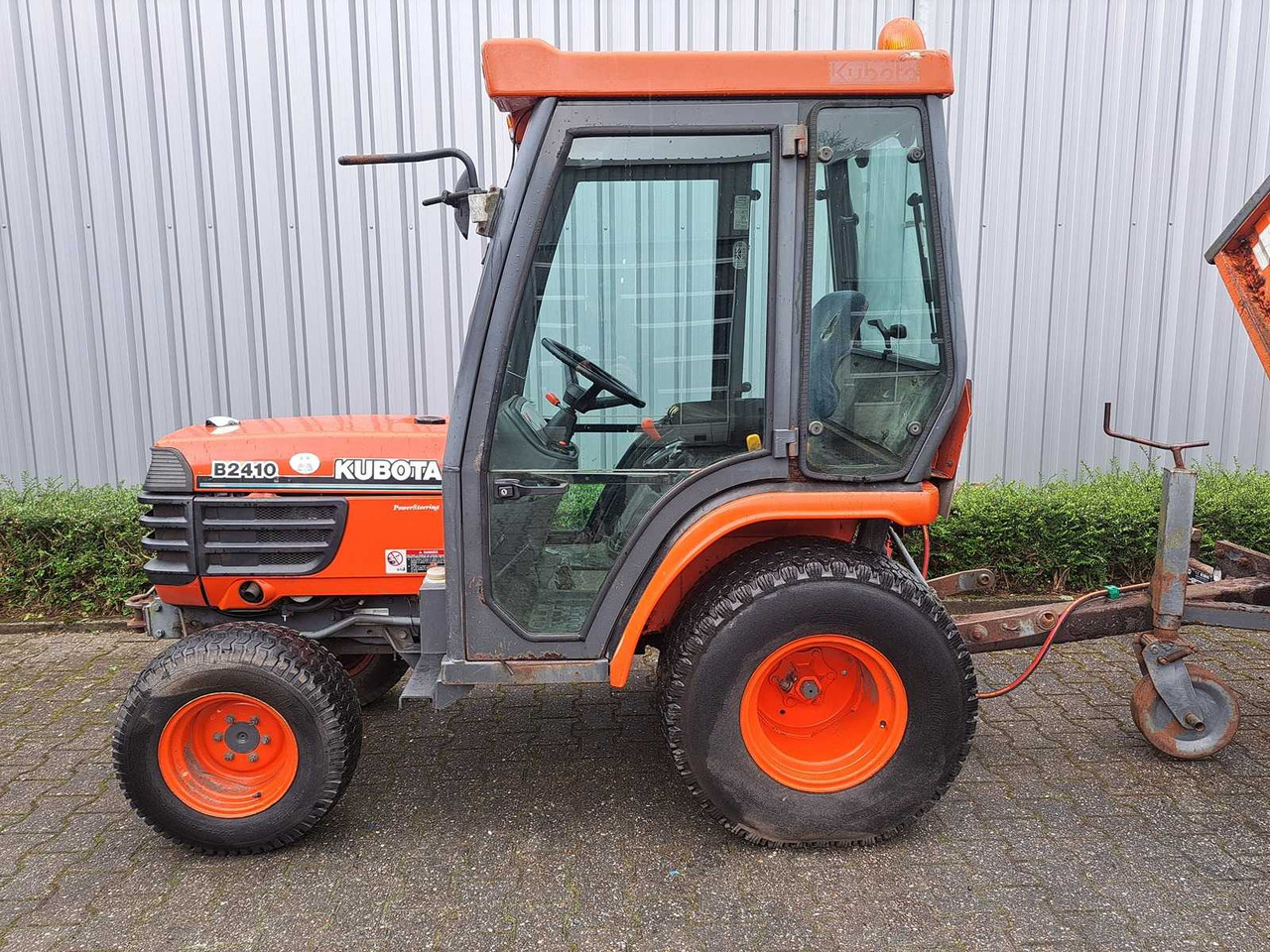 Kubota B2410 - Mini tractor: afbeelding 4 Kubota B2410 - Mini tractor: afbeelding 4