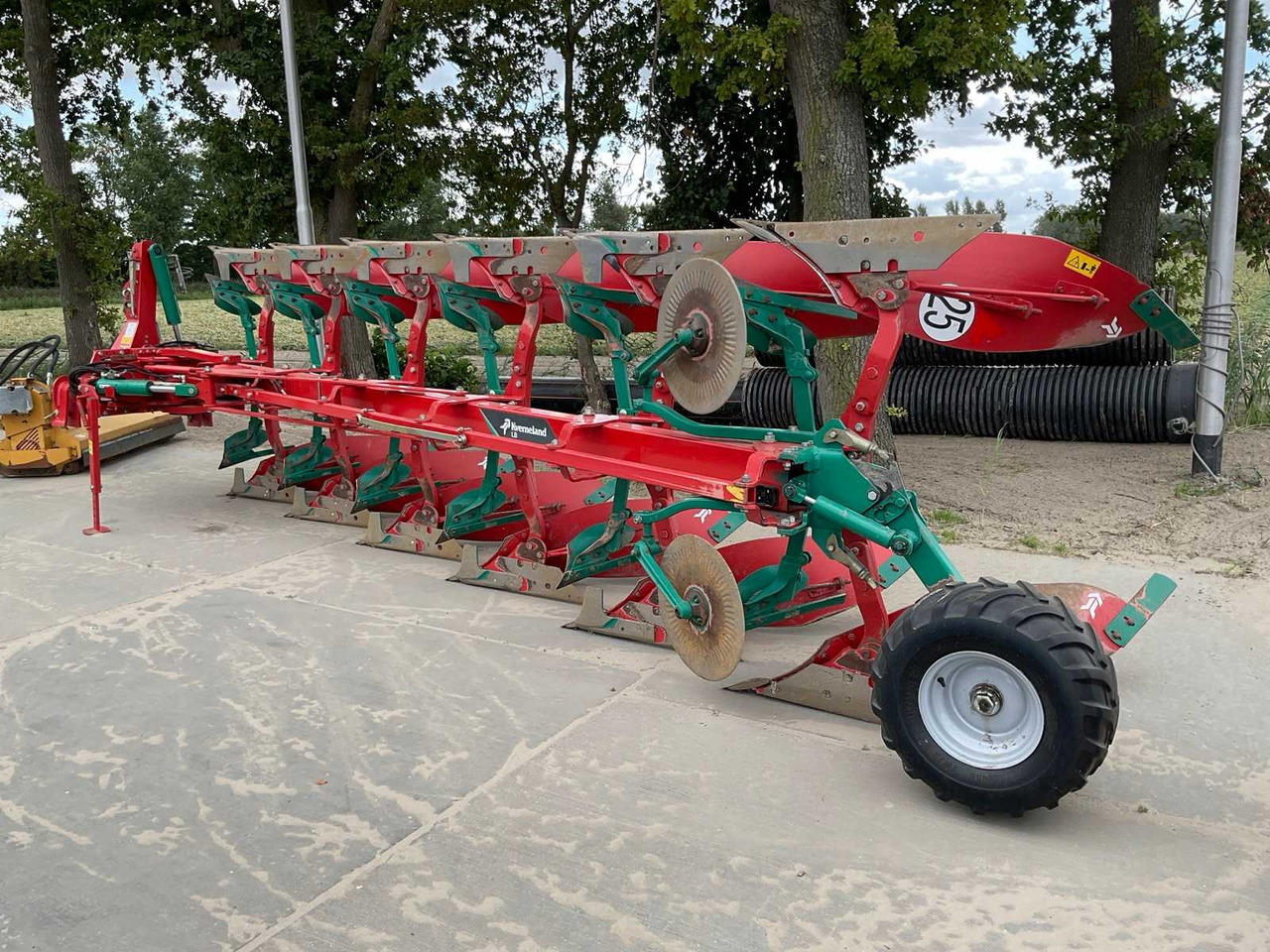 Kverneland LB 100-300 - Ploeg: afbeelding 1 Kverneland LB 100-300 - Ploeg: afbeelding 1
