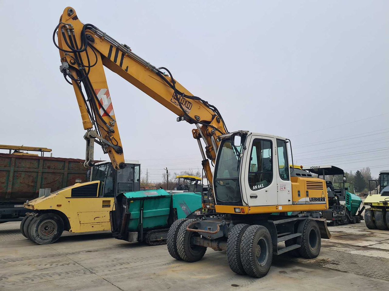 LIEBHERR - A900C - WHEELED EXCAVATOR - 2006 - Mobiele graafmachine: afbeelding 2 LIEBHERR - A900C - WHEELED EXCAVATOR - 2006 - Mobiele graafmachine: afbeelding 2