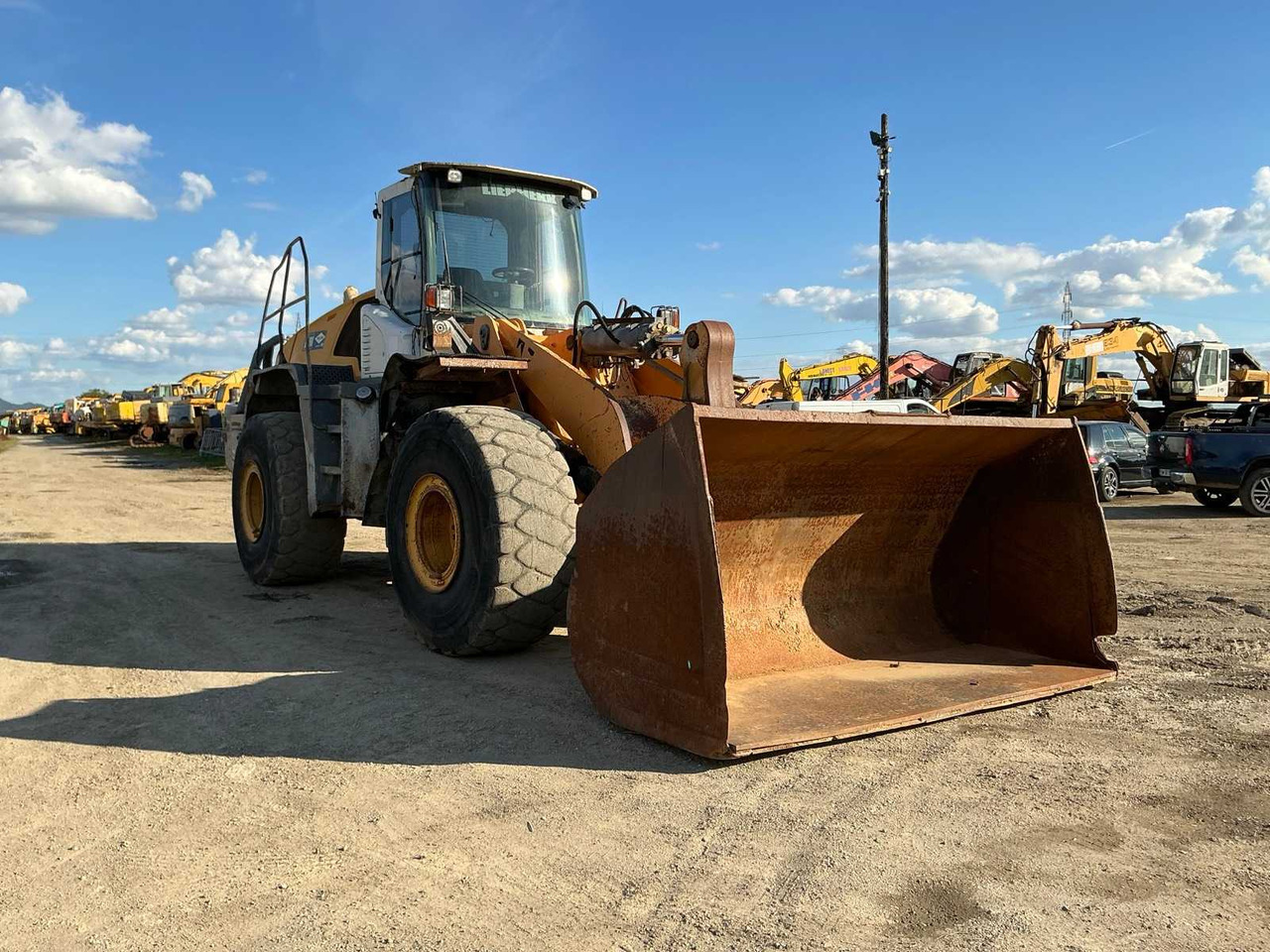 LIEBHERR - L576 - SHOVEL - 2014 - Wiellader: afbeelding 2 LIEBHERR - L576 - SHOVEL - 2014 - Wiellader: afbeelding 2