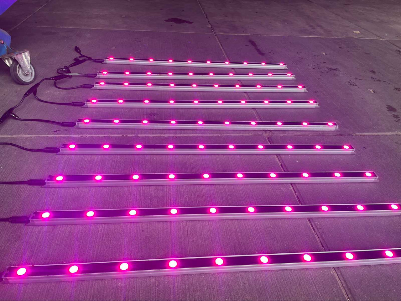 Philips GP LED production DR/B 150 LB - Landbouwmachine: afbeelding 1 Philips GP LED production DR/B 150 LB - Landbouwmachine: afbeelding 1