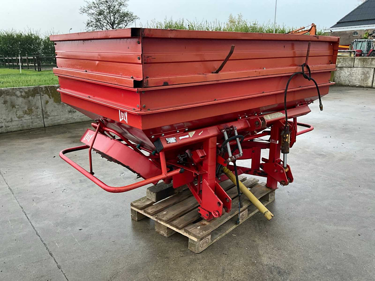 Lely Centerliner SL - Kunstmeststrooier: afbeelding 3 Lely Centerliner SL - Kunstmeststrooier: afbeelding 3