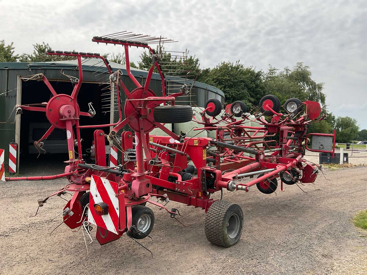 Lely Lotus 1325 - Hooi-/ Voedermachine: afbeelding 3 Lely Lotus 1325 - Hooi-/ Voedermachine: afbeelding 3
