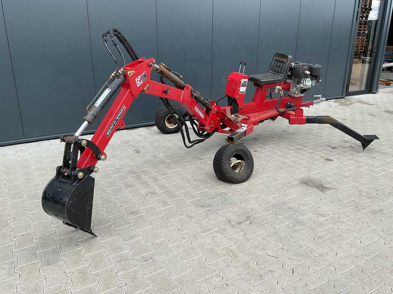 Mini-graafmachine met trekhaak - Minigraafmachine: afbeelding 2 Mini-graafmachine met trekhaak - Minigraafmachine: afbeelding 2