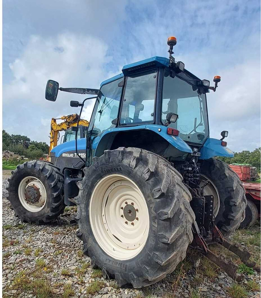 NEW HOLLAND - 2000 - TM150 - 4WD AGRICULTURAL TRACTOR - Tractor: afbeelding 2 NEW HOLLAND - 2000 - TM150 - 4WD AGRICULTURAL TRACTOR - Tractor: afbeelding 2