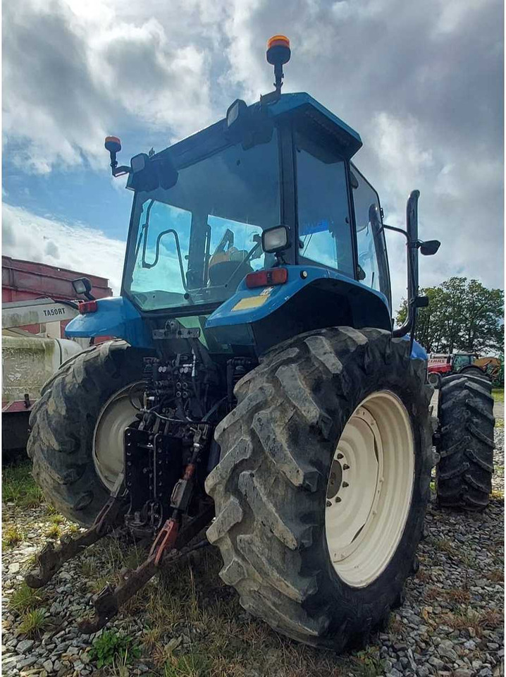 NEW HOLLAND - 2000 - TM150 - 4WD AGRICULTURAL TRACTOR - Tractor: afbeelding 3 NEW HOLLAND - 2000 - TM150 - 4WD AGRICULTURAL TRACTOR - Tractor: afbeelding 3