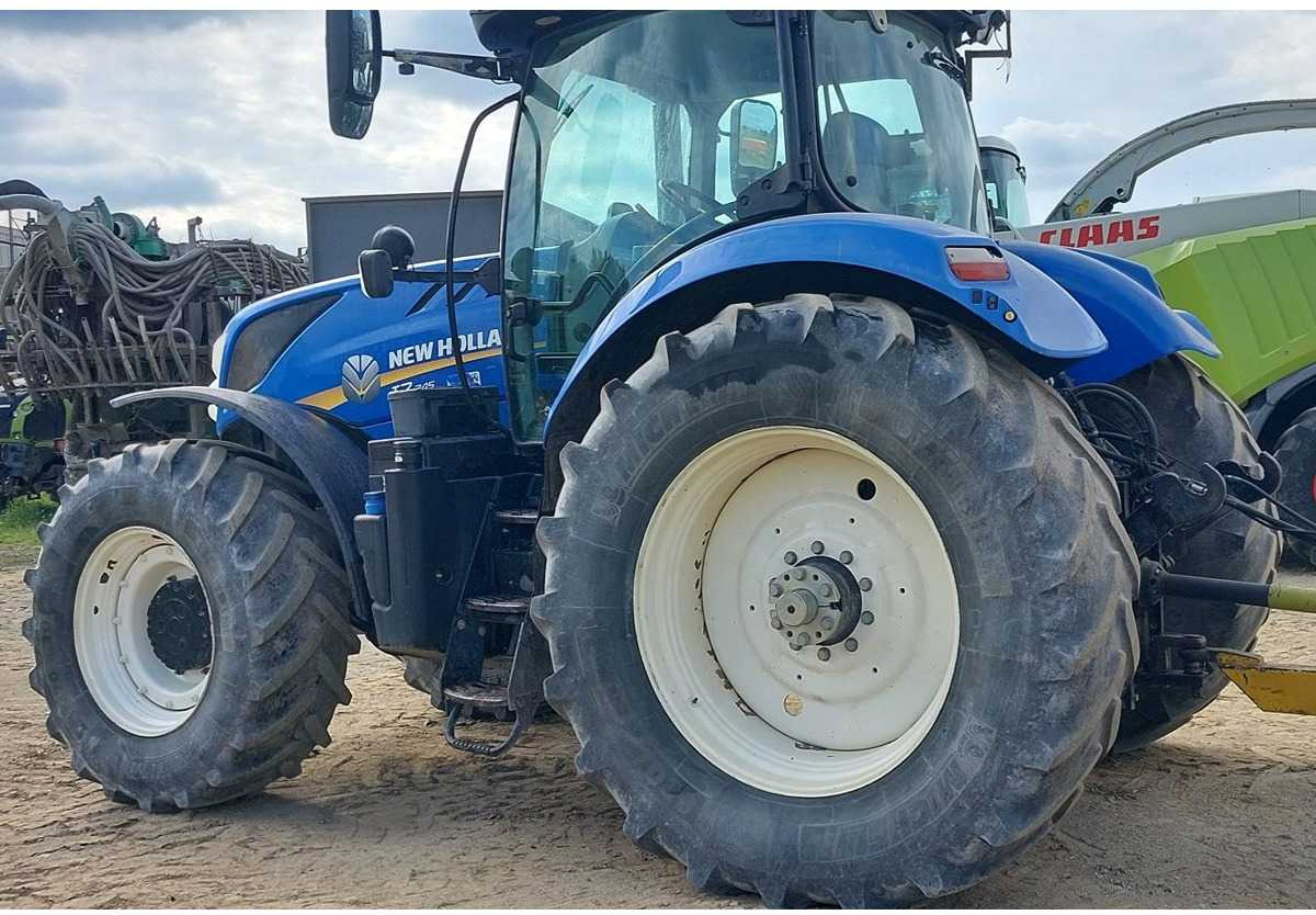 NEW HOLLAND - 2017 - T7.245 - 4WD AGRICULTURAL TRACTOR - Tractor: afbeelding 2 NEW HOLLAND - 2017 - T7.245 - 4WD AGRICULTURAL TRACTOR - Tractor: afbeelding 2