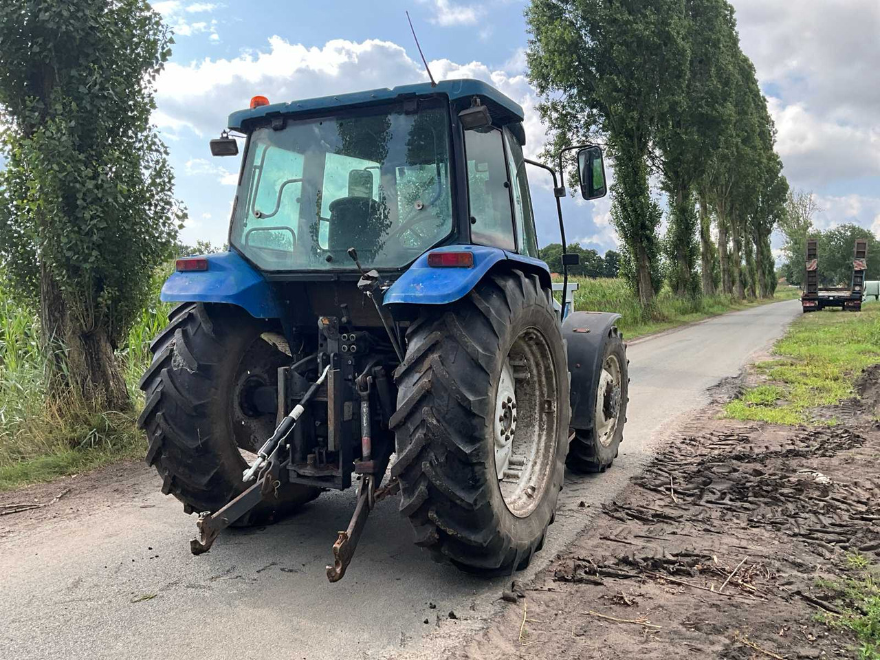 New Holland TL90 - Tractor: afbeelding 5 New Holland TL90 - Tractor: afbeelding 5