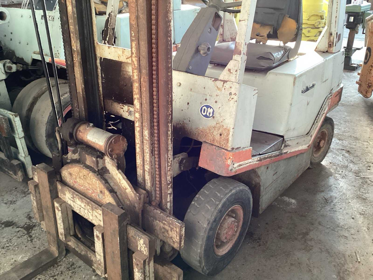 OM FORKLIFT - Heftruck: afbeelding 4 OM FORKLIFT - Heftruck: afbeelding 4