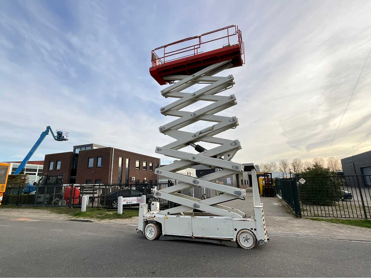 PB - S225-12ES - AERIAL PLATFORM WORKING HEIGHT 22,5 METERS, YEAR OF MANUFACTURE 2011 - Hoogwerker: afbeelding 5 PB - S225-12ES - AERIAL PLATFORM WORKING HEIGHT 22,5 METERS, YEAR OF MANUFACTURE 2011 - Hoogwerker: afbeelding 5