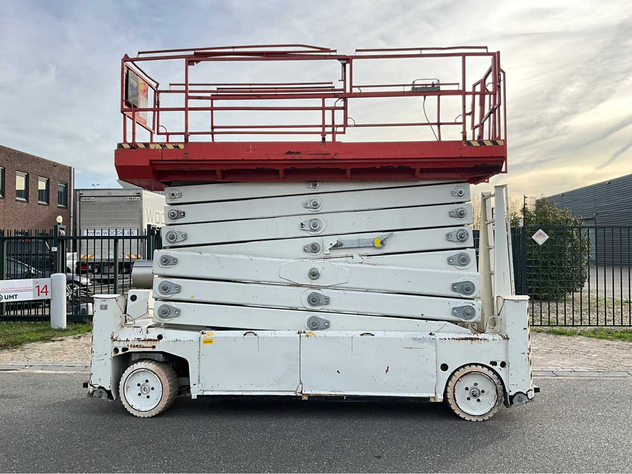 PB - S225-12ES - AERIAL PLATFORM WORKING HEIGHT 22,5 METERS, YEAR OF MANUFACTURE 2011 - Hoogwerker: afbeelding 3 PB - S225-12ES - AERIAL PLATFORM WORKING HEIGHT 22,5 METERS, YEAR OF MANUFACTURE 2011 - Hoogwerker: afbeelding 3