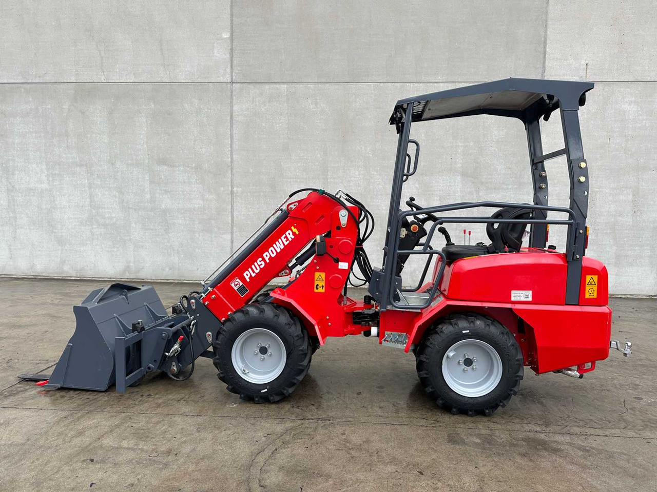 PLUS POWER- 2025 - HQ180T - SKID STEER LOADER - Compacte rupslader: afbeelding 1 PLUS POWER- 2025 - HQ180T - SKID STEER LOADER - Compacte rupslader: afbeelding 1