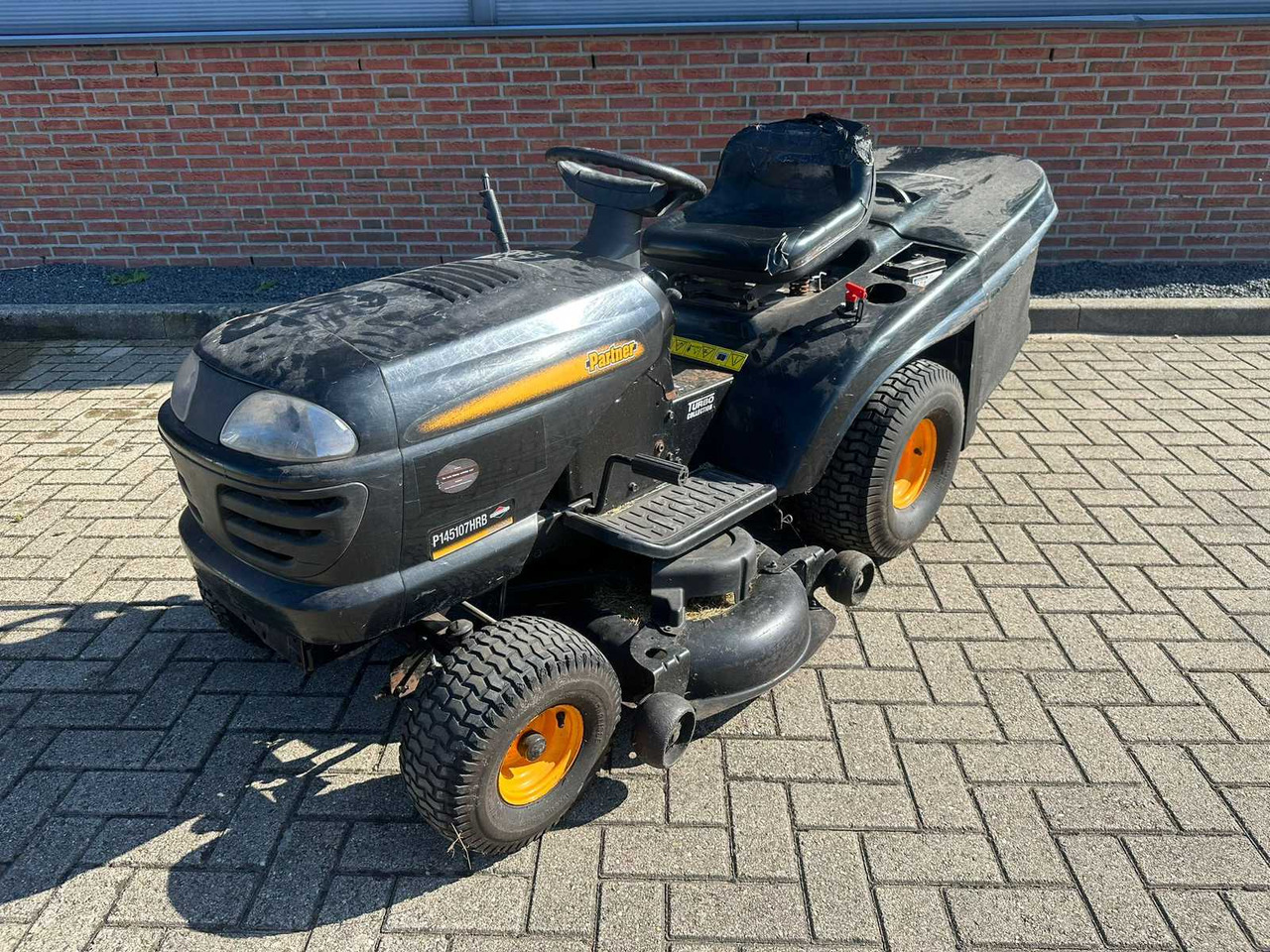 Partner turbo - Gazonmaaier: afbeelding 1 Partner turbo - Gazonmaaier: afbeelding 1