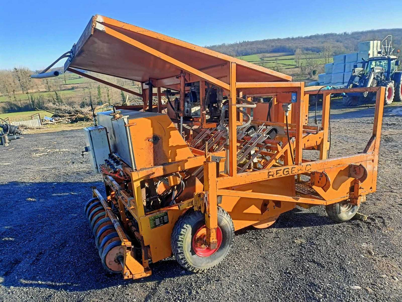 REGERO R2100TP - Zaai-/ Plantmachine: afbeelding 3 REGERO R2100TP - Zaai-/ Plantmachine: afbeelding 3