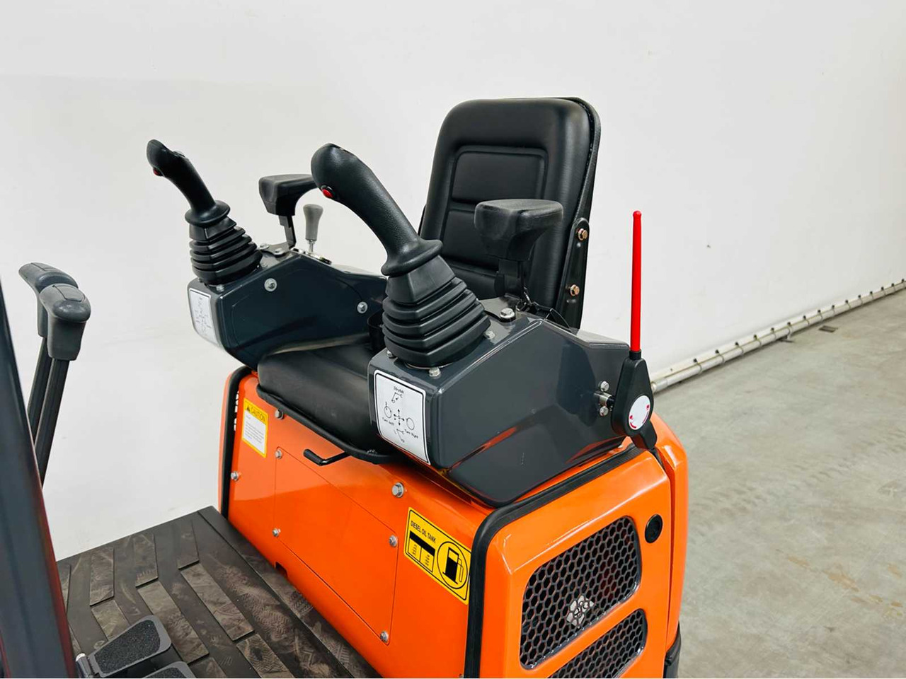 RTE - 2025 - CRE112 - MINI EXCAVATOR 1120KG - Minigraafmachine: afbeelding 4 RTE - 2025 - CRE112 - MINI EXCAVATOR 1120KG - Minigraafmachine: afbeelding 4
