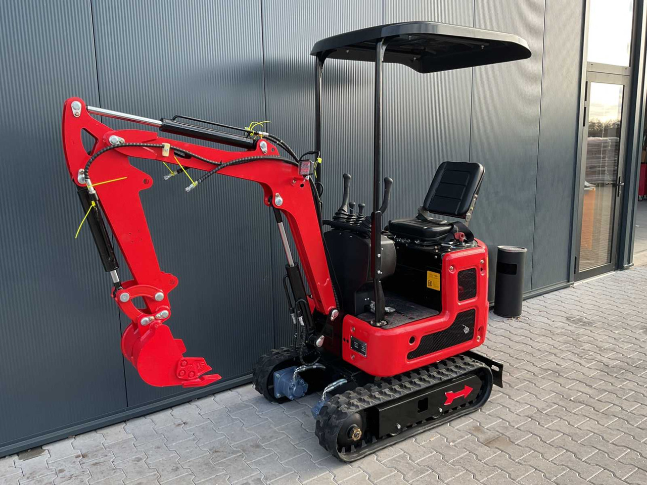 Rhino-Cross R319 - Minigraafmachine: afbeelding 1 Rhino-Cross R319 - Minigraafmachine: afbeelding 1