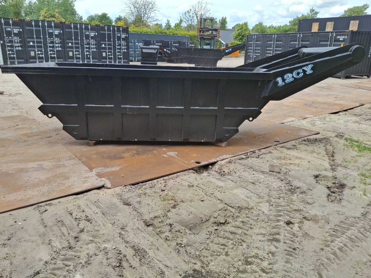 Rhino-cross 12 kuub - Portaalcontainer: afbeelding 3 Rhino-cross 12 kuub - Portaalcontainer: afbeelding 3