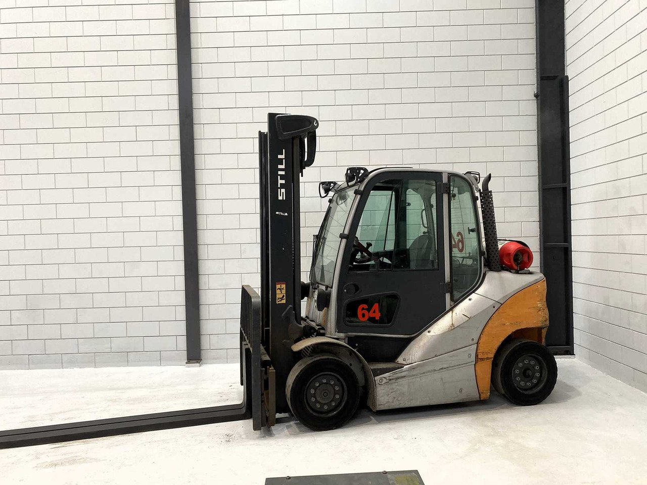 STILL - 2016 - RX 70-40 T - FORKLIFT - Heftruck: afbeelding 2 STILL - 2016 - RX 70-40 T - FORKLIFT - Heftruck: afbeelding 2