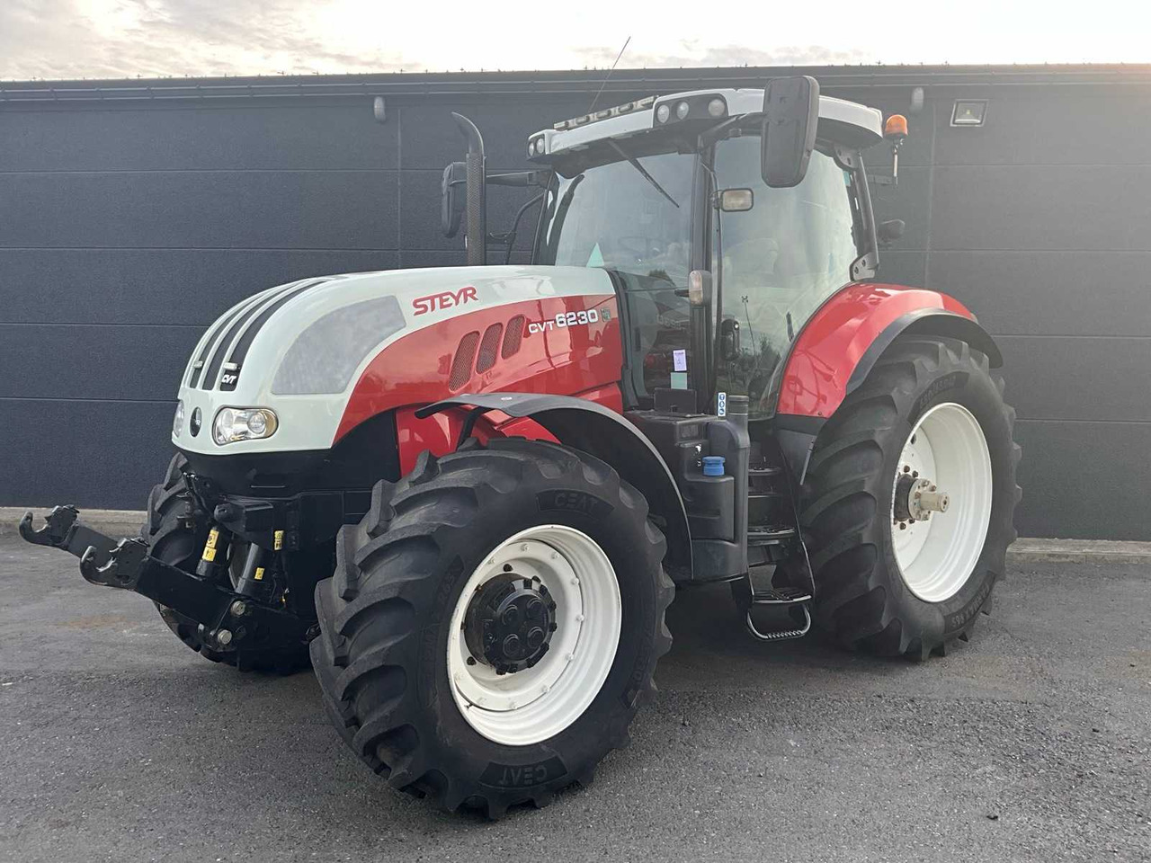 Steyr CVT6230 - Tractor: afbeelding 1 Steyr CVT6230 - Tractor: afbeelding 1