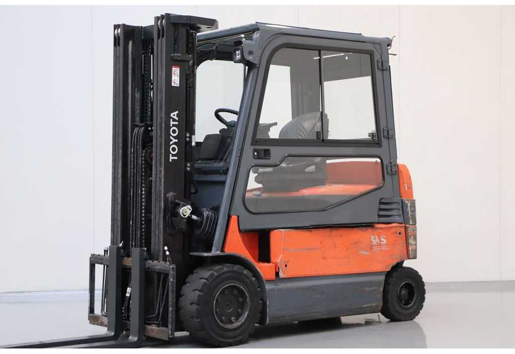 TOYOTA - 2010 - 7FBMF30 - FORKLIFT, TRIPLEX - Heftruck: afbeelding 1 TOYOTA - 2010 - 7FBMF30 - FORKLIFT, TRIPLEX - Heftruck: afbeelding 1