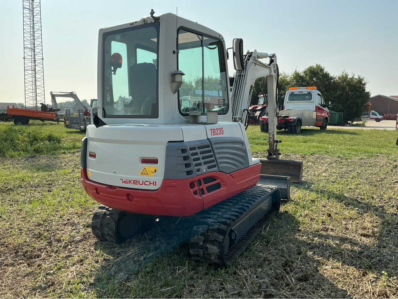 Takeuchi TB235 - Rupsgraafmachine: afbeelding 5 Takeuchi TB235 - Rupsgraafmachine: afbeelding 5