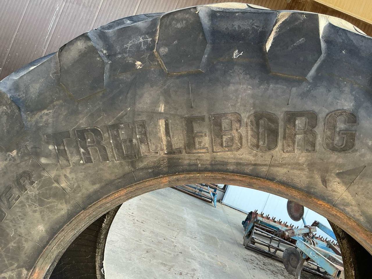 Trelleborg TM900 710/75R42 - Banden en velgen voor Tractor: afbeelding 2 Trelleborg TM900 710/75R42 - Banden en velgen voor Tractor: afbeelding 2