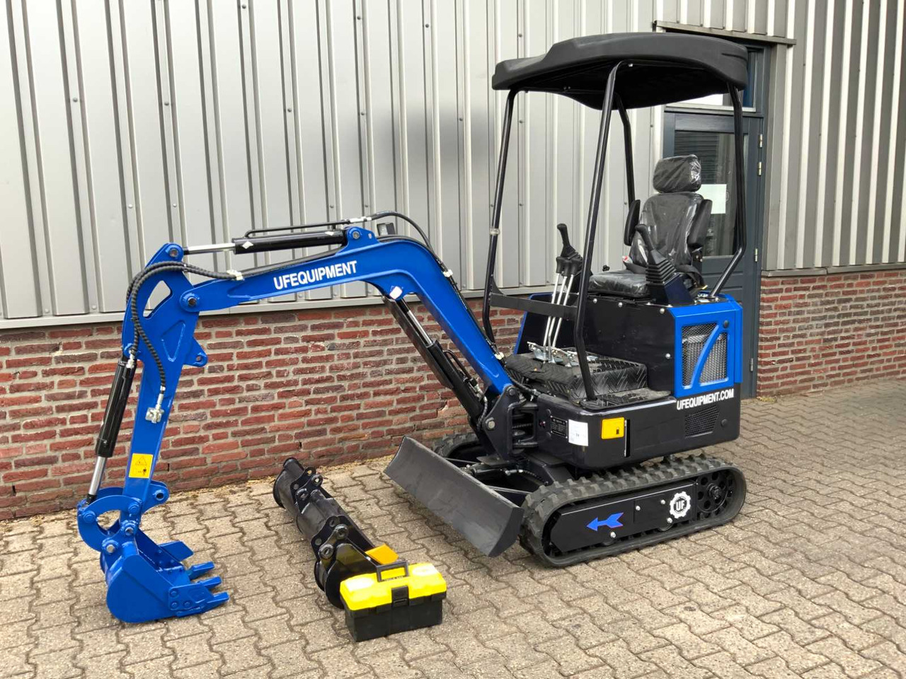 Ultra Force Equipment NM-E15 - Rupsgraafmachine: afbeelding 1 Ultra Force Equipment NM-E15 - Rupsgraafmachine: afbeelding 1
