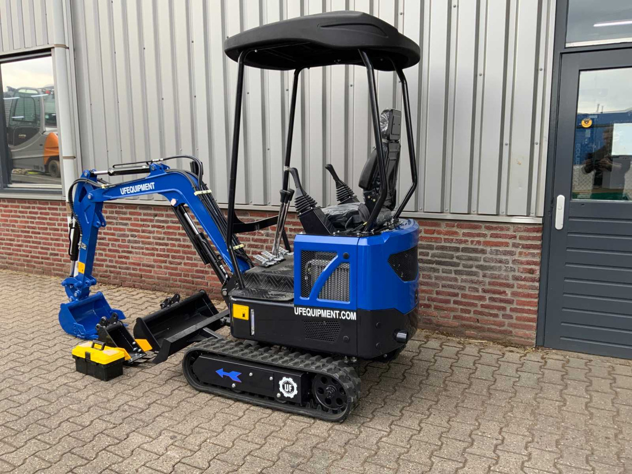 Ultra Force Equipment NM-E15 - Rupsgraafmachine: afbeelding 3 Ultra Force Equipment NM-E15 - Rupsgraafmachine: afbeelding 3