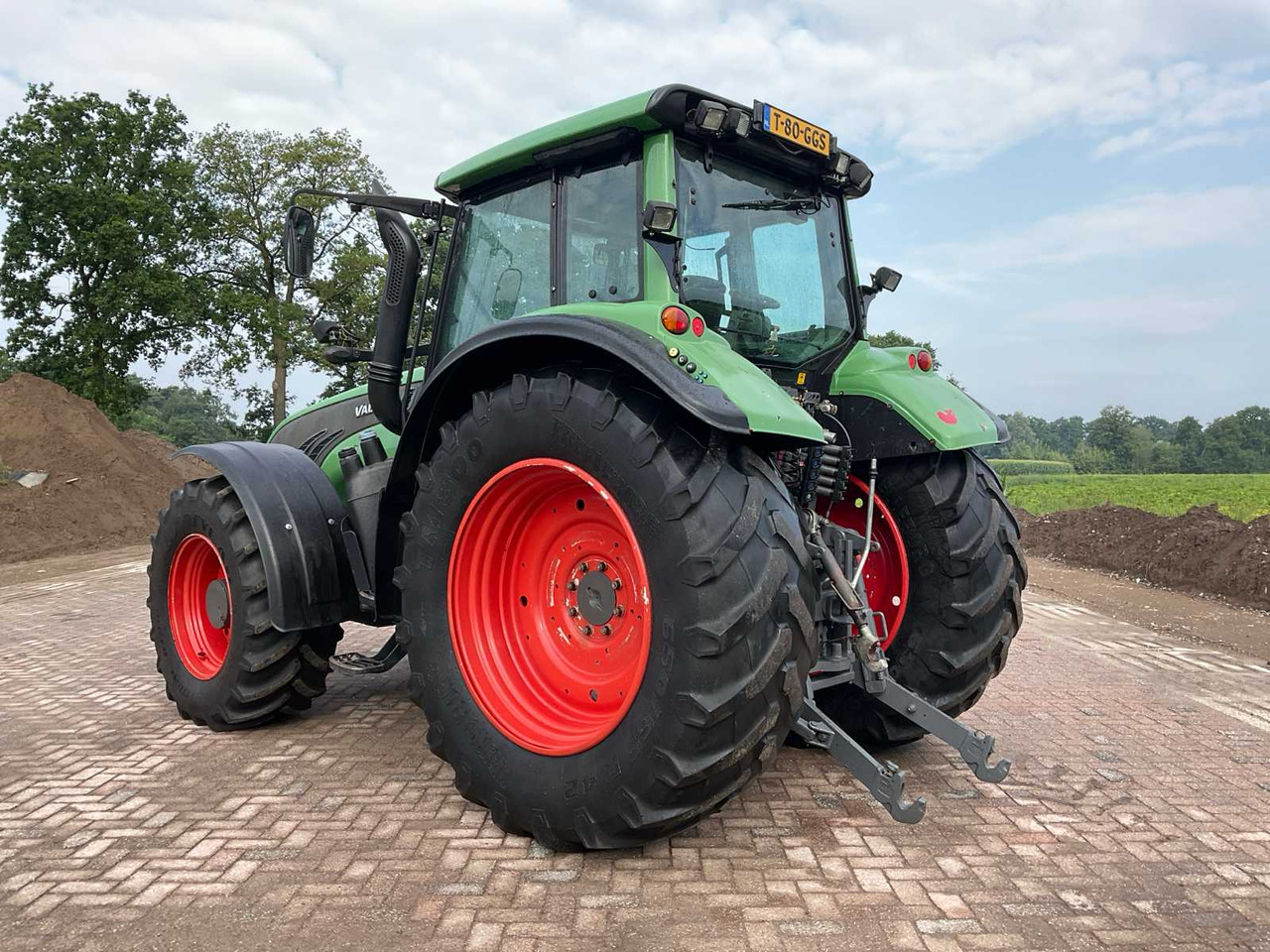 Valtra T163e - Tractor: afbeelding 4 Valtra T163e - Tractor: afbeelding 4