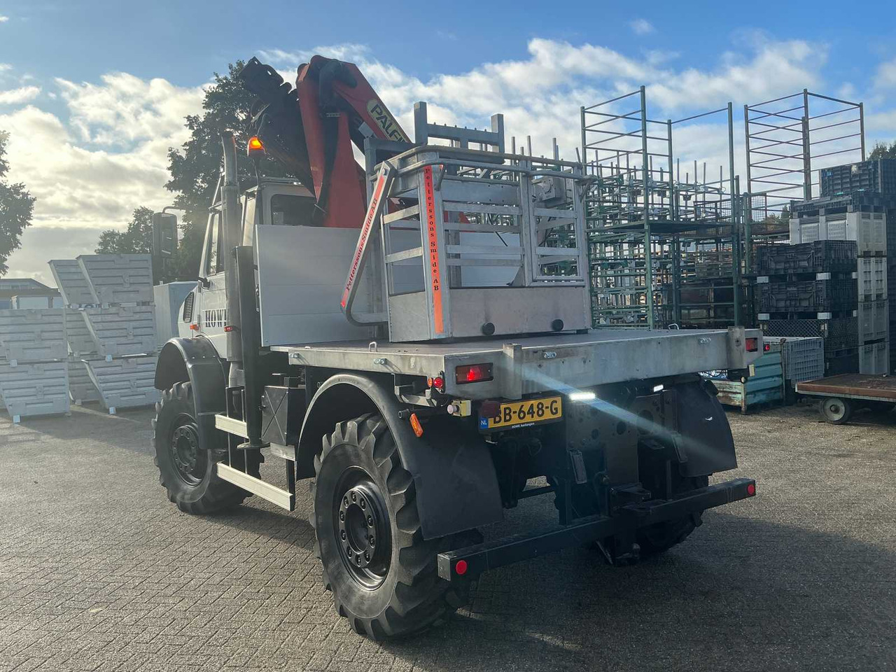 2002 MERCEDES-BENZ UNIMOG U2150L WITH PALFINGER PK 9501 CRANE AND AERIAL PLATFORM - Vrachtwagen: afbeelding 4 2002 MERCEDES-BENZ UNIMOG U2150L WITH PALFINGER PK 9501 CRANE AND AERIAL PLATFORM - Vrachtwagen: afbeelding 4