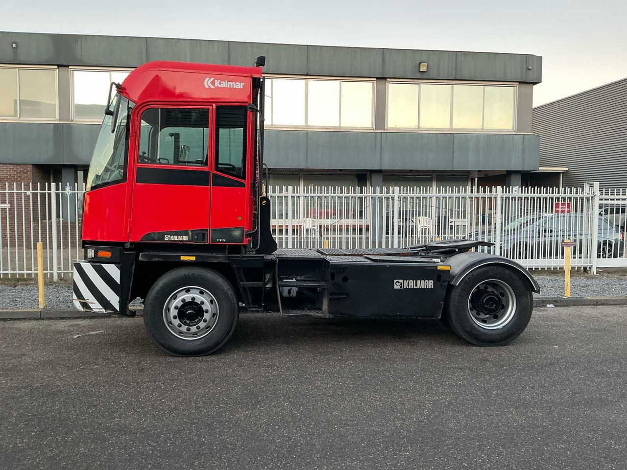 2012 KALMAR TT612D TERMINAL TRUCK - Vrachtwagen: afbeelding 3 2012 KALMAR TT612D TERMINAL TRUCK - Vrachtwagen: afbeelding 3