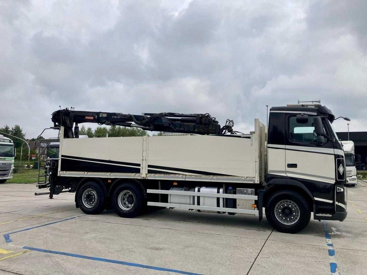 2013 VOLVO FH CRANE TRUCK - TRUCK - Vrachtwagen: afbeelding 4 2013 VOLVO FH CRANE TRUCK - TRUCK - Vrachtwagen: afbeelding 4