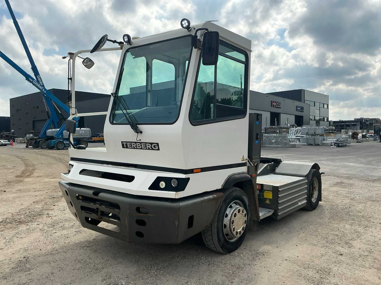 2015 TERBERG YT202-EU ELECTRIC TERMINAL TRACTOR - Vrachtwagen: afbeelding 1 2015 TERBERG YT202-EU ELECTRIC TERMINAL TRACTOR - Vrachtwagen: afbeelding 1