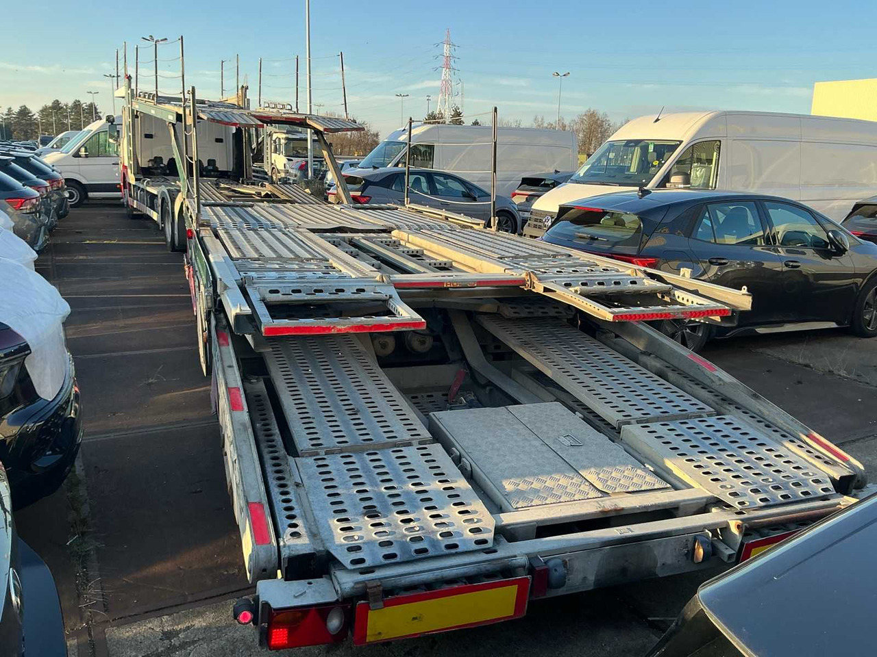 2016 SCANIA P410 CAR TRANSPORTER TRUCK - Vrachtwagen: afbeelding 4 2016 SCANIA P410 CAR TRANSPORTER TRUCK - Vrachtwagen: afbeelding 4