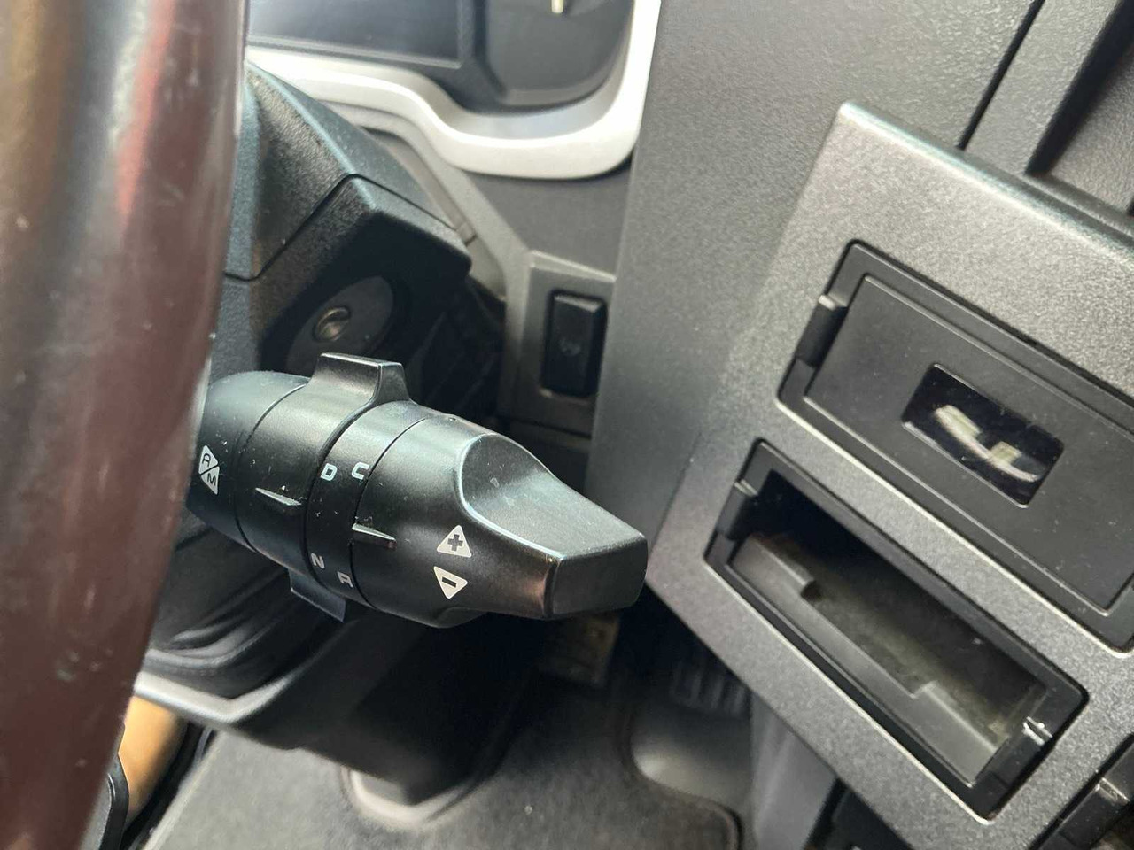 Vrachtwagen 2017 RENAULT T480 COMFORT THD001 HIGH EDITION TRACTOR RENAULT T480 COMFORT: afbeelding 28 Vrachtwagen 2017 RENAULT T480 COMFORT THD001 HIGH EDITION TRACTOR RENAULT T480 COMFORT: afbeelding 28