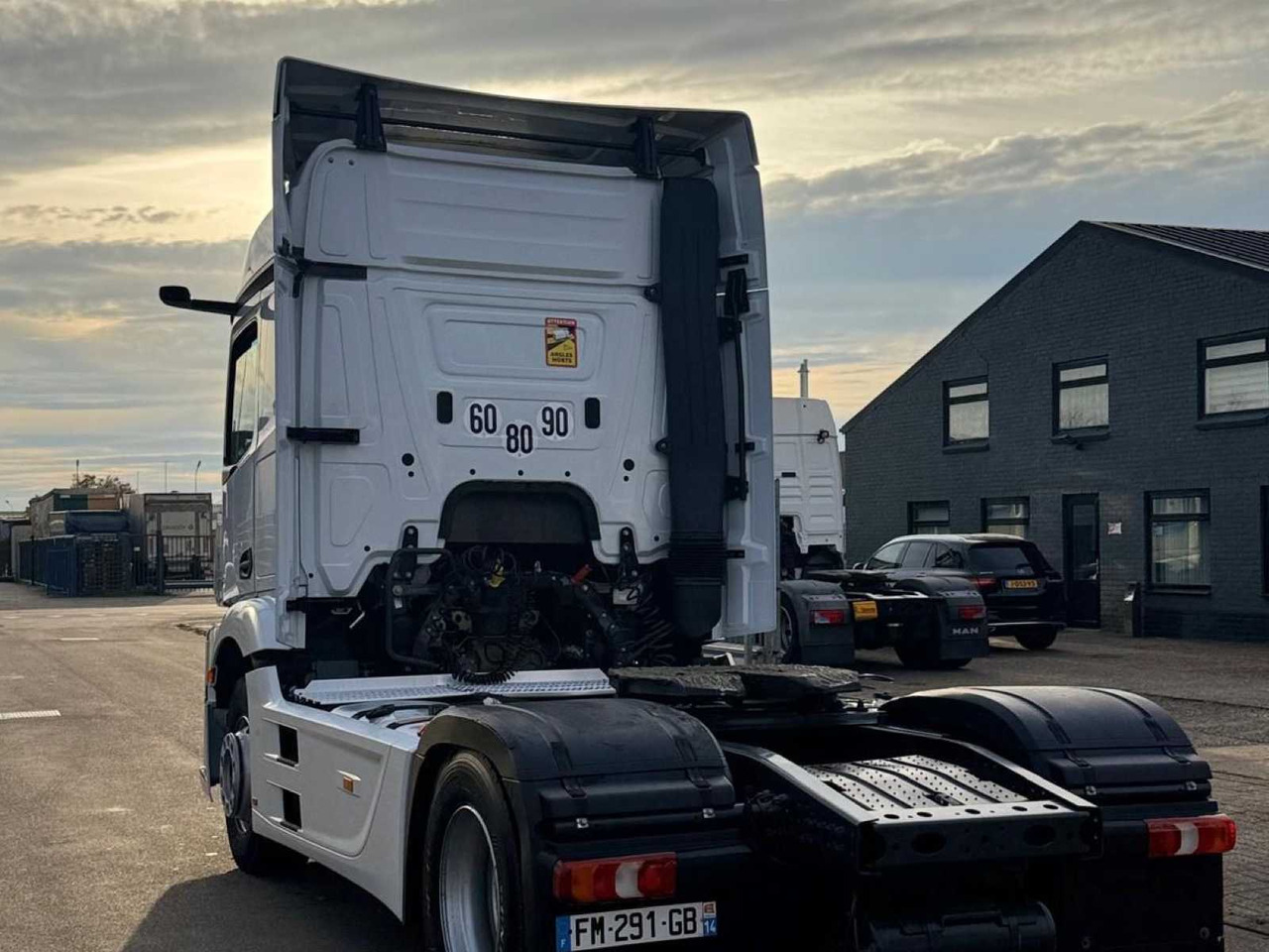 Vrachtwagen 2019 MERCEDES ACTROS 1845 TRUCK: afbeelding 8