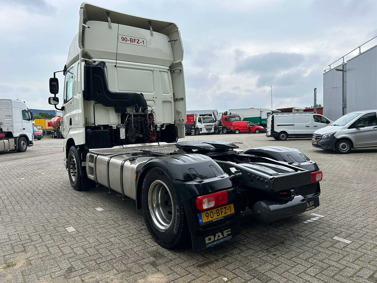 DAF - CF 460 FT - TRUCK - Vrachtwagen: afbeelding 2 DAF - CF 460 FT - TRUCK - Vrachtwagen: afbeelding 2