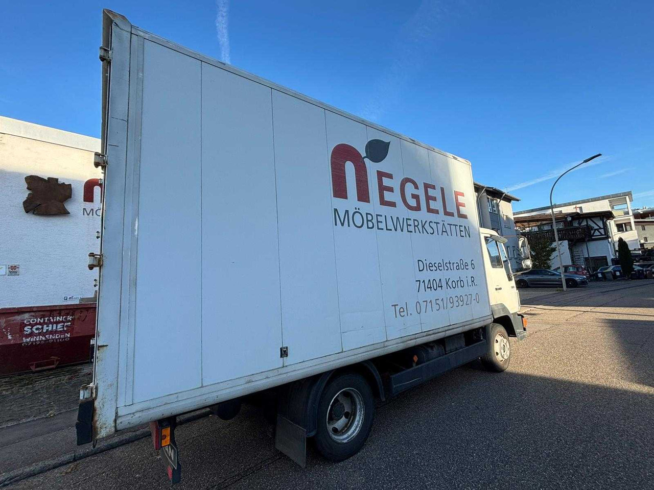 MAN 8-163 / L 2000 TRUCK WITH BOX - Vrachtwagen: afbeelding 4 MAN 8-163 / L 2000 TRUCK WITH BOX - Vrachtwagen: afbeelding 4