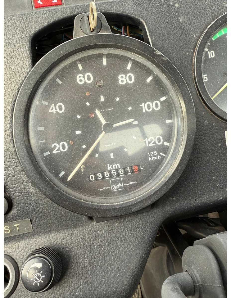 MERCEDES - 1019 - TRUCK - Vrachtwagen: afbeelding 3 MERCEDES - 1019 - TRUCK - Vrachtwagen: afbeelding 3