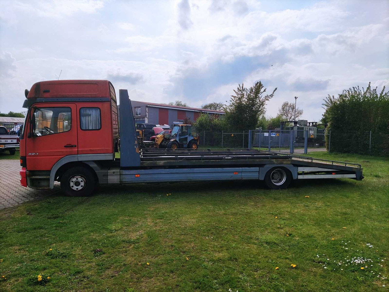 MERCEDES-BENZ - 1999 - TRUCK - Vrachtwagen: afbeelding 2 MERCEDES-BENZ - 1999 - TRUCK - Vrachtwagen: afbeelding 2