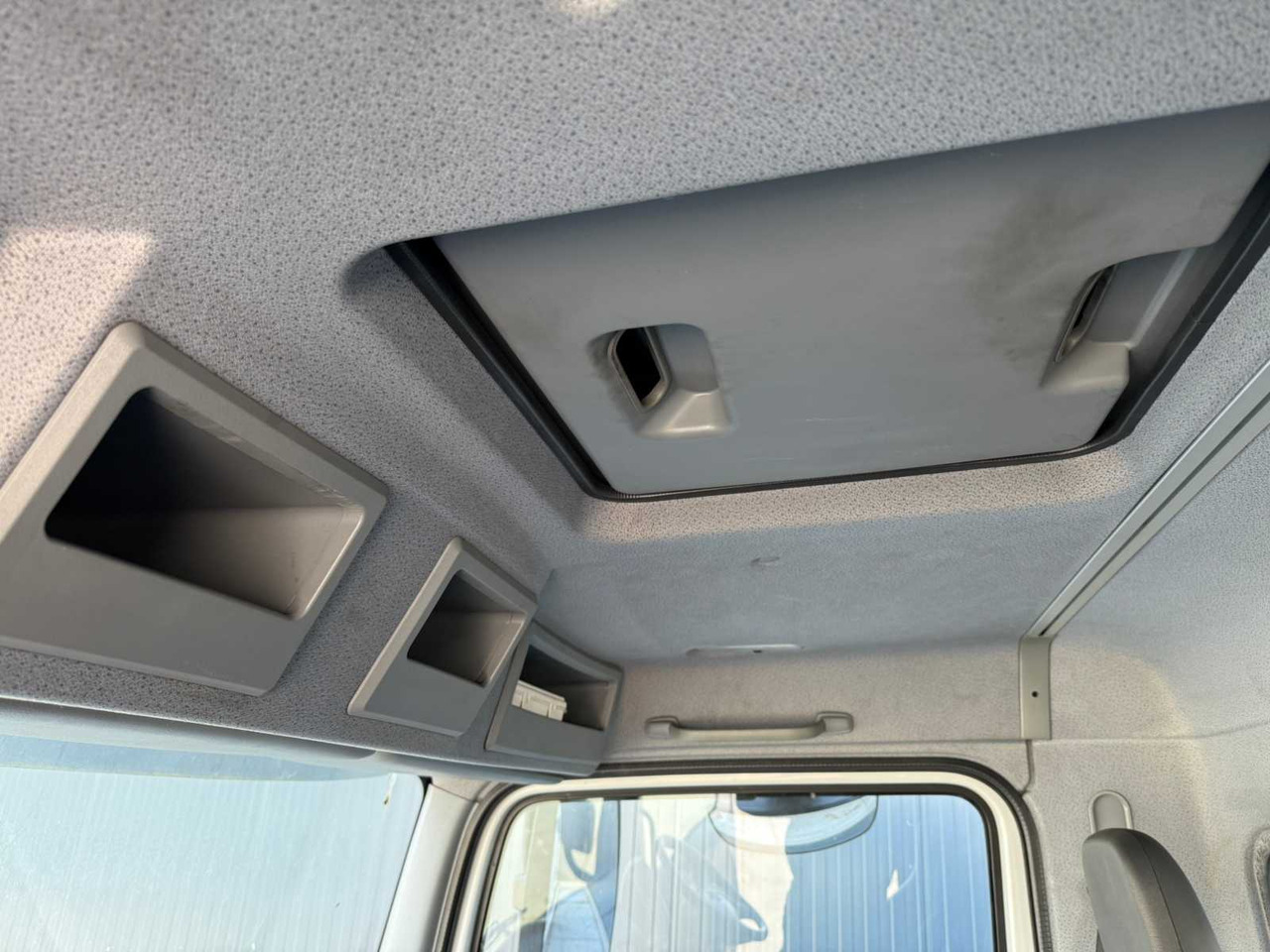 Vrachtwagen MERCEDES-BENZ - TIJHOF CAR TRANSPORTER - ATEGO 1223 - TRUCK - 2007: afbeelding 18