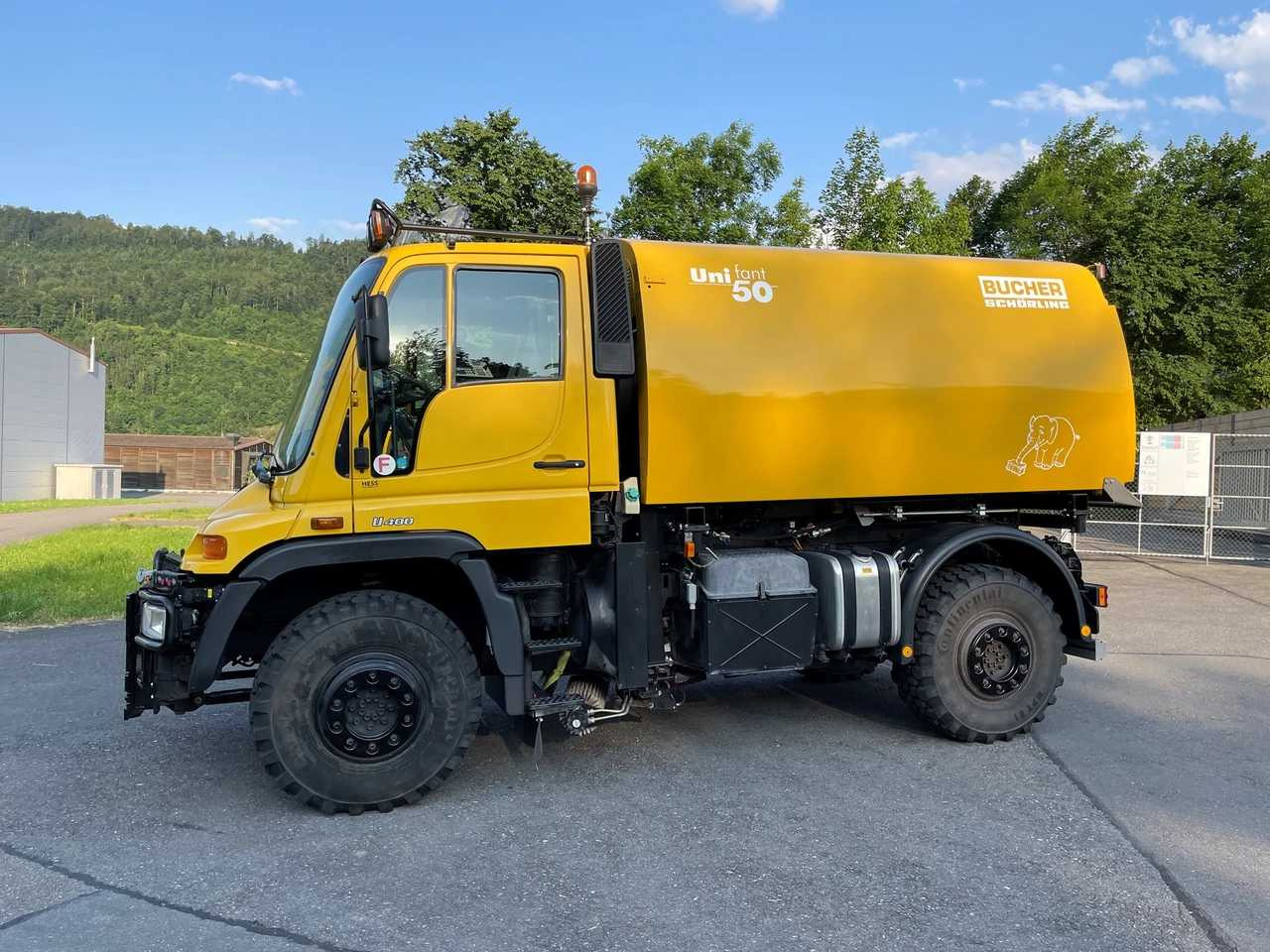 MERCEDES-BENZ - UNIMOG - 2001 - KOMMOBIL (UNIMOG) U400 - Vrachtwagen: afbeelding 4 MERCEDES-BENZ - UNIMOG - 2001 - KOMMOBIL (UNIMOG) U400 - Vrachtwagen: afbeelding 4