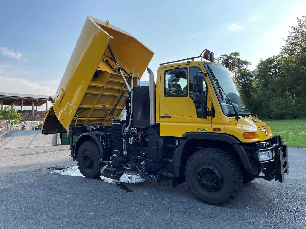 MERCEDES-BENZ - UNIMOG - 2001 - KOMMOBIL (UNIMOG) U400 - Vrachtwagen: afbeelding 1 MERCEDES-BENZ - UNIMOG - 2001 - KOMMOBIL (UNIMOG) U400 - Vrachtwagen: afbeelding 1
