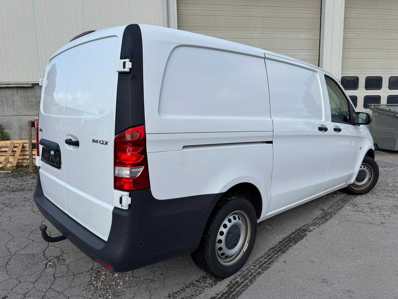 MERCEDES-BENZ VITO 114 CDI KA/L3 – FIRST REG. 2023 – ONLY 31.000 KM – REVERSING CAMERA – TOWBAR - Vrachtwagen: afbeelding 3 MERCEDES-BENZ VITO 114 CDI KA/L3 – FIRST REG. 2023 – ONLY 31.000 KM – REVERSING CAMERA – TOWBAR - Vrachtwagen: afbeelding 3