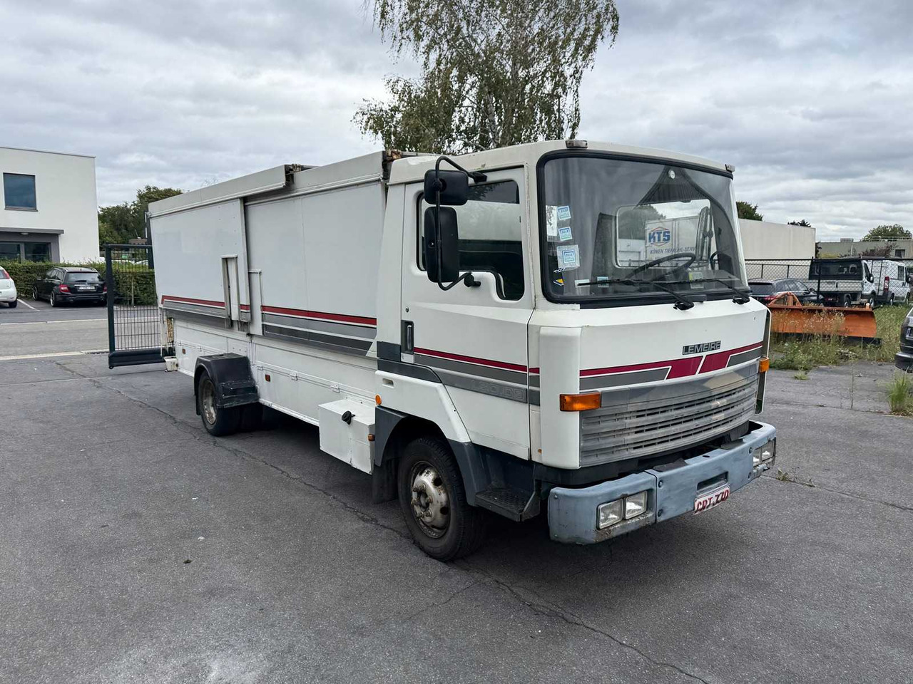 NISSAN - 1991 - L50.09 - TRUCK - Vrachtwagen: afbeelding 3 NISSAN - 1991 - L50.09 - TRUCK - Vrachtwagen: afbeelding 3
